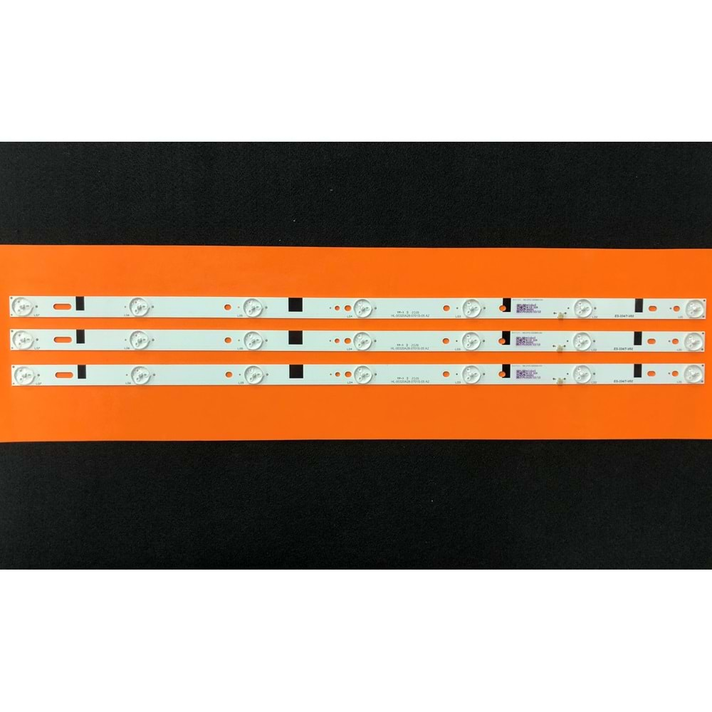 Skytech Tv LED BAR 32 inç 3 Lu Takım 3 X 59,8 CM 7 Mercek 284692-U14